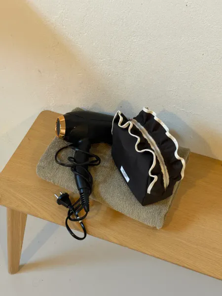 NU STORE COPENHAGEN | TOILETRY BAG | CHOCOLATE BROWN CREAM 